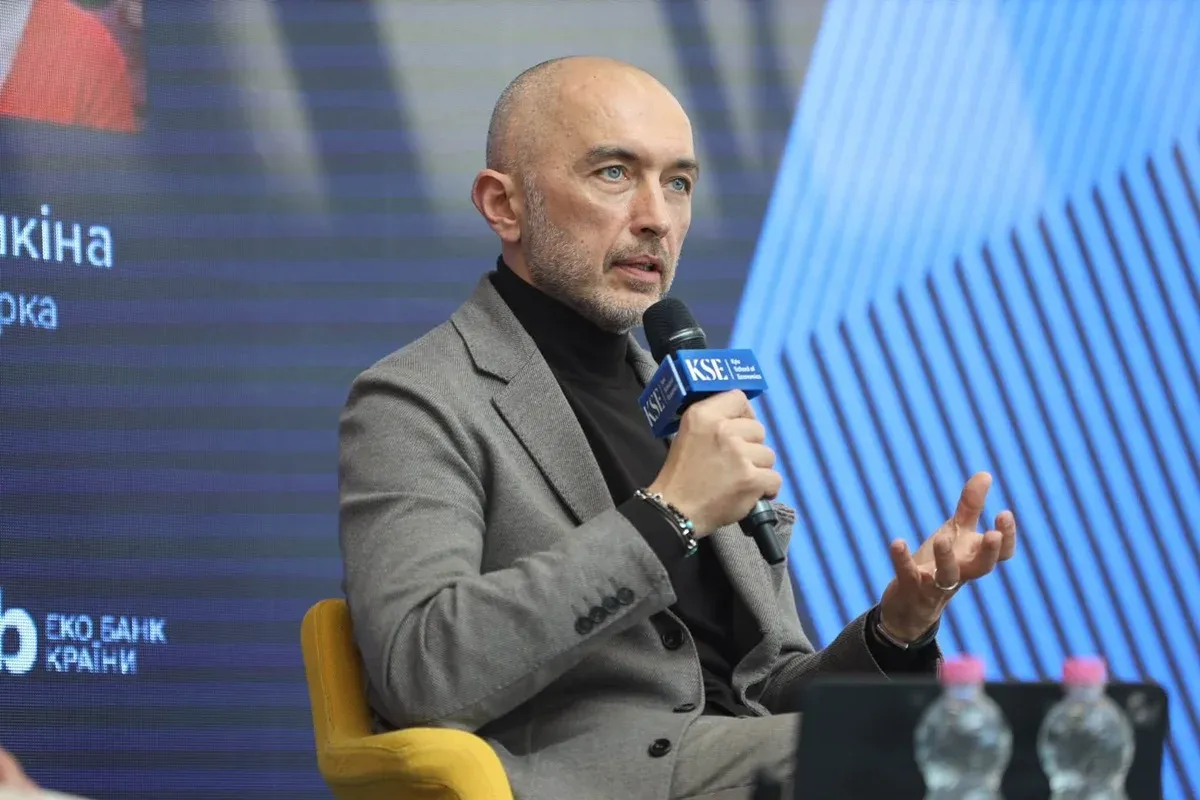 Андрій Пишний під час публічного виступу