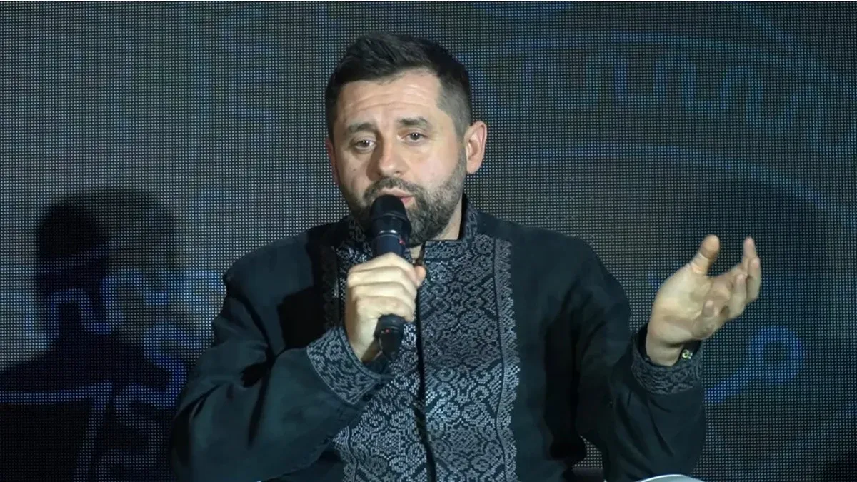 Ілюстрація до матеріалу: Четвертий та останній літак приземлився в Гомелі на території Білорусі – Арахамія